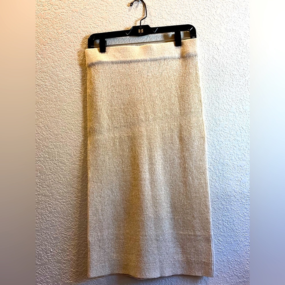 Lightweight knit Calvin Klein skirt - NWOT